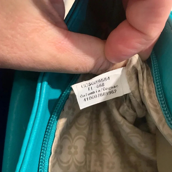 Charming Charlie cross-body bag - Picture 7 of 9